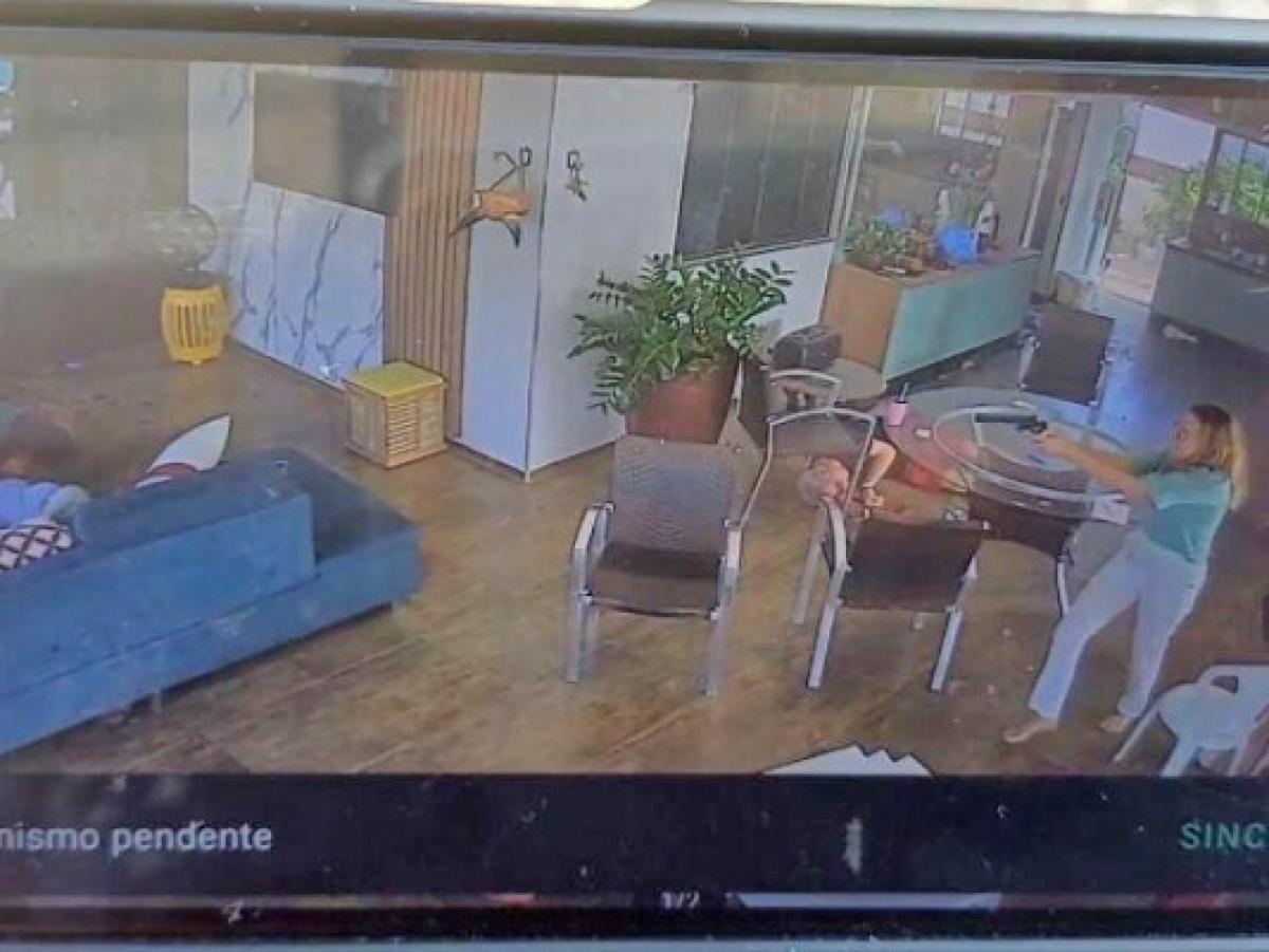 M E E Filho Invadem Casa Matam Dois Idosos A Tiros E Deixam Padre