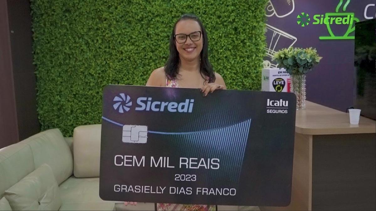 Associada Premiada Com R 100 Mil Reais No Sorteio Mensal Do Seguro associada-premiada-com-r-100-mil-reais-no-sorteio-mensal-do-seguro